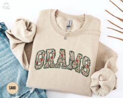 custom floral grams sweatshirt for grandma birthday gift mothers day crewneck unique grams sweater zhc5z