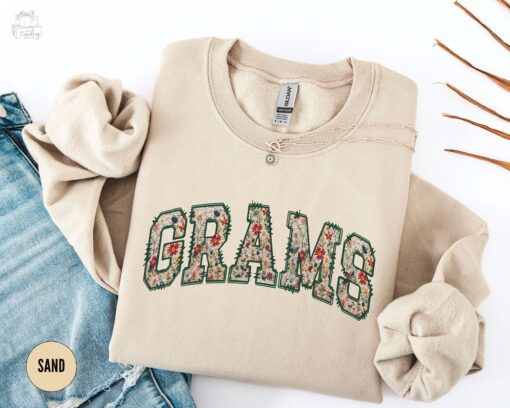 custom floral grams sweatshirt for grandma birthday gift mothers day crewneck unique grams sweater zhc5z