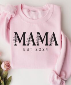 custom floral mama sweatshirt mama est 2024 pregnancy announcement new mom gift mothers day shirt for moms 5s3fg