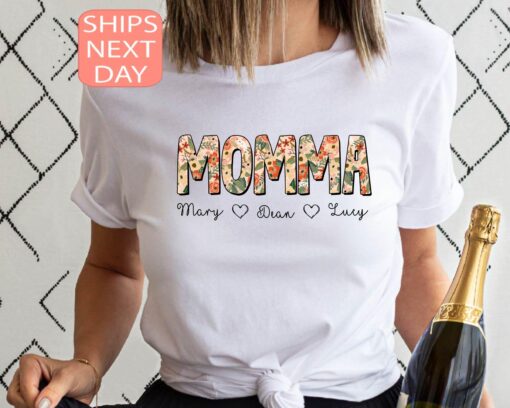 custom floral momma shirt cute mom t shirt for mothers day new mom gift personalized gifts for moms and mothers day 2r7et