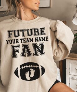 custom football pregnancy announcement sweatshirt for maternity fall wear thanksgiving gift for new moms sports fans yfh1r