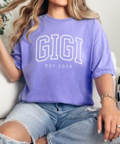 custom gigi shirt est 2025 pregnancy announcement mothers day gift for new gigi comfort colors t shirt spc0c