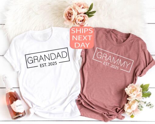 custom grammy est 2025 shirt personalized grandad tee pregnancy announcement new grandma gift best grandpa shirt 226gl