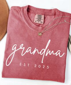 custom grandma est year shirt for mothers day unique new nana gigi mimi granny shirt personalized grandma gifts mrjds