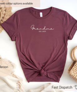 custom grandma shirt with year personalized gift for new grandmothers unique new granny gift for grandparents i5hu8