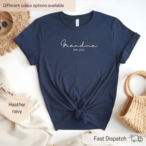 custom grandma shirt with year personalized gift for new grandmothers unique new granny gift for grandparents zjk4w