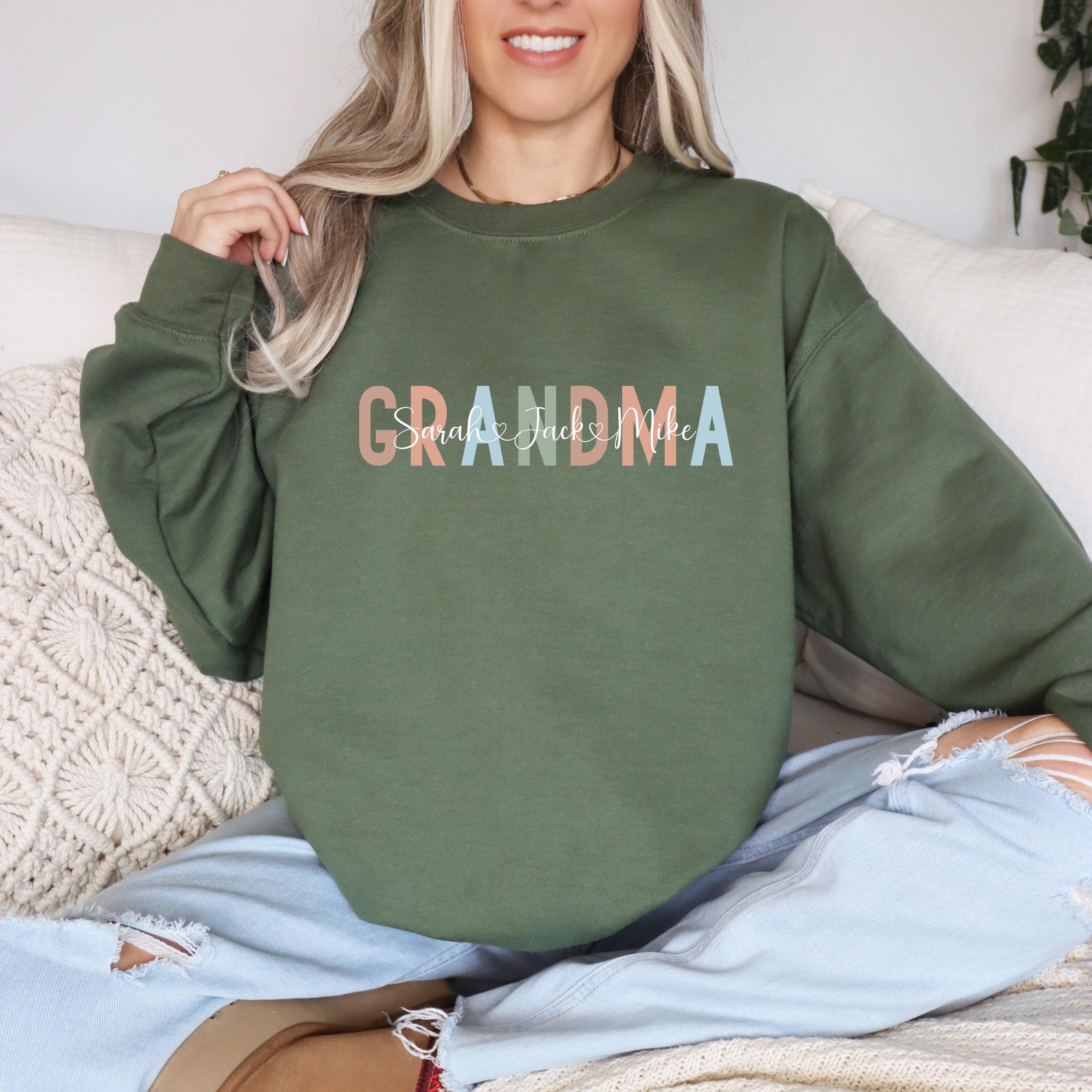 custom grandma sweatshirt with kids names christmas crewneck holiday sweater unique gift for grandmothers ldgr5 scaled