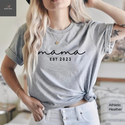 custom mama est 2023 shirt personalized date shirt for mothers day best mom t shirt unique mom life crewneck s0zvs