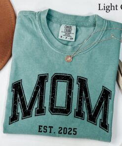 custom mama est shirt for moms personalized mothers day gift cute mama t shirt ideal for christmas and special occasions n5ubm