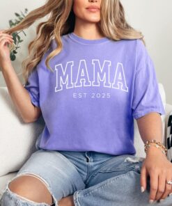 custom mama shirt est 2025 for new moms funny pregnancy announcement mothers day gift cool mom t shirt uhiy3