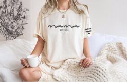 custom mama shirt with kids names on sleeve personalized mom shirt for mothers day unique mom life t shirt 6hcss