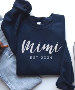 custom mimi est 2025 sweatshirt for pregnancy announcement best gift for grandma mothers day unique mimi shirt z3dc8