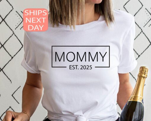 custom mommy est 2025 shirt for new moms baby announcement tee mothers day shirt best mom ever gift zfvhw