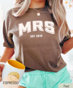 custom mrs shirt for bride oversized tee new wife bridal party hens shirt comfort colors womens apparel zjdf9