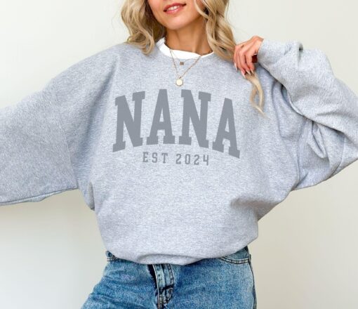 custom nana est 2024 sweatshirt new grandma gift personalized nana sweater for christmas and special occasions ki6dh