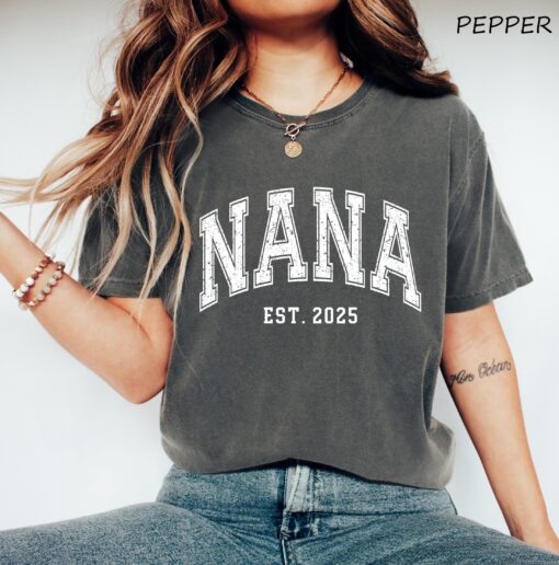 custom nana est shirt for grandma funny mothers day shirt unique grandma gift personalized nana t shirt cjt6r