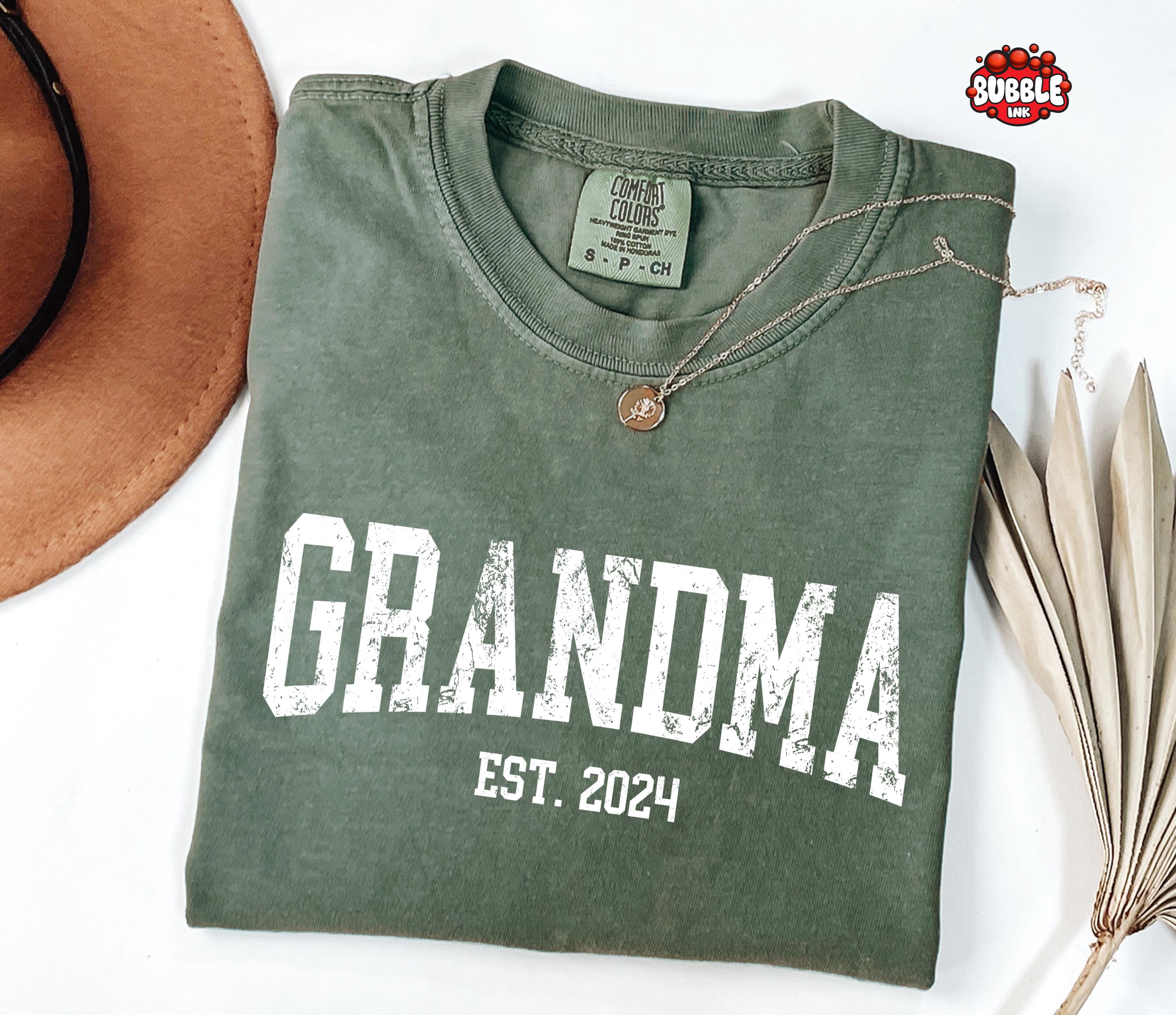 custom retro grandma shirt est cute nana shirt for mothers day best mom ever gift personalized mom life tee 9usui scaled