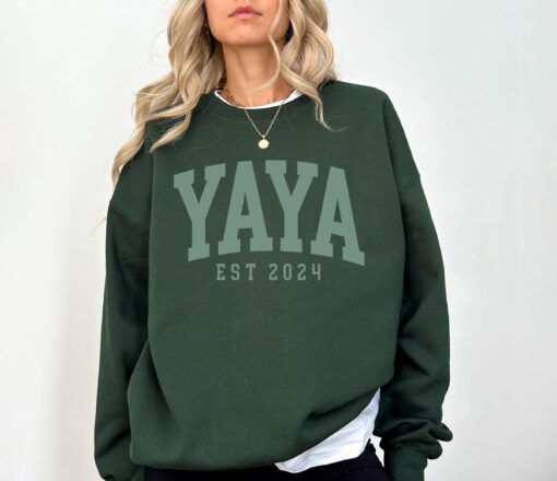 custom yaya est 2024 sweatshirt for grandma unique yaya gift personalized varsity style sweatshirt for new grandmas 1n0yy