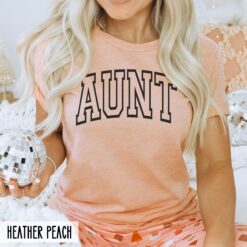 cute aunt shirt for new aunt announcement unique aunt birthday gift from niece or nephew cool aunt t shirt umnlm
