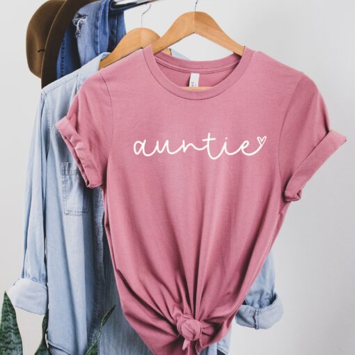 cute aunt shirt for new auntie pregnancy announcement birthday gift aunt tee unique aunt shirts for celebrating aunts yk6rq