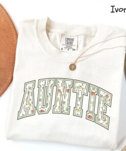 cute auntie shirt for new aunts pregnancy announcement gift funny aunt shirt unique aunt gifts and reveal ideas 0emcf