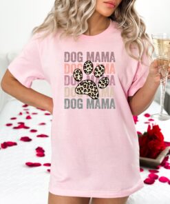 cute dog mama t shirt for dog moms funny dog lover shirt perfect for mothers day personalized dog paw print design p1gwr