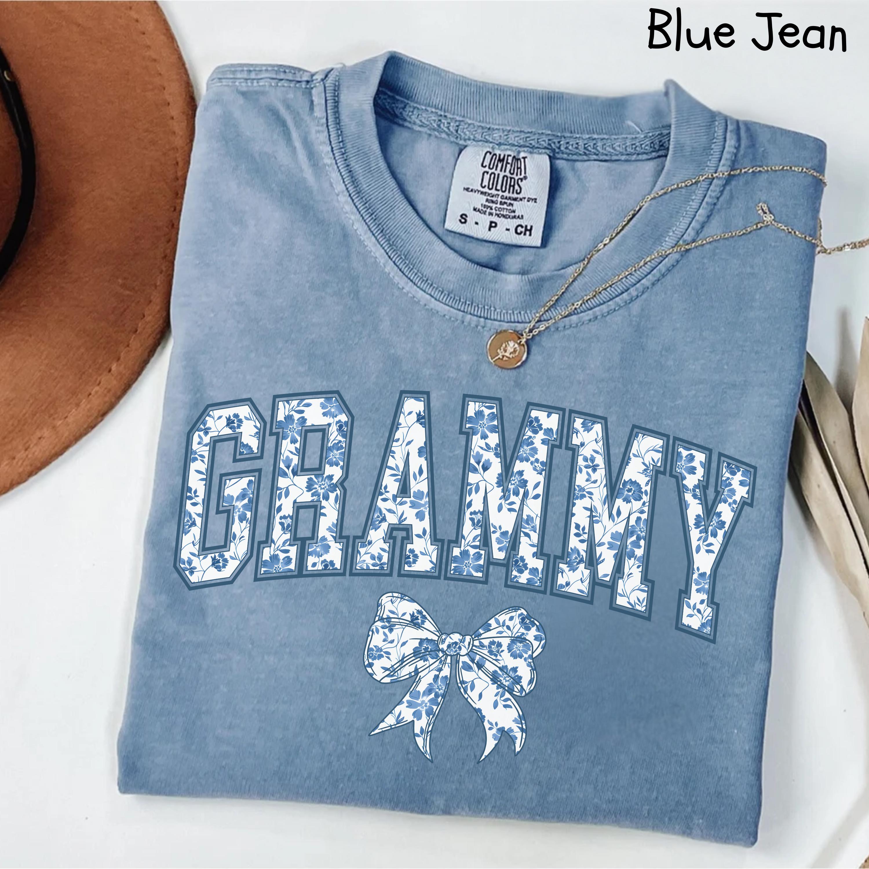 cute grammy shirt in blue ribbon style for mothers day personalized gift with bow chinoiserie design for grandma dl7dm