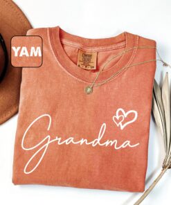 cute grandma shirt for grandmother mothers day gift funny nana t shirt cool gigi outfits personalized granny apparel umun0