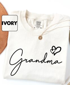 cute grandma shirt for grandmother mothers day gift funny nana t shirt cool gigi outfits personalized granny apparel vfyps