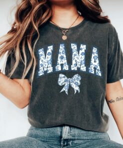 cute mom shirt with bow design for pregnancy announcement and mothers day gifts girly aesthetic blue ribbon shirt jsbhc