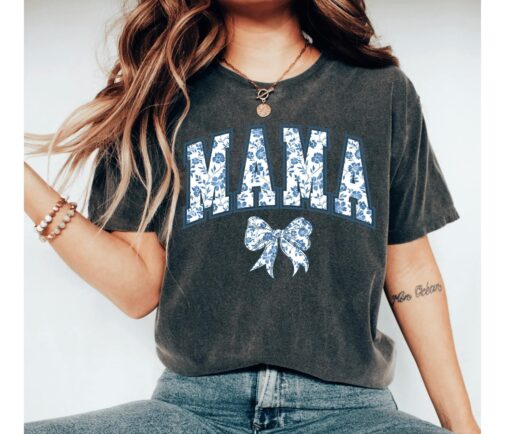cute mom shirt with bow design for pregnancy announcement and mothers day gifts girly aesthetic blue ribbon shirt jsbhc