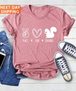 cute squirrel shirt for moms peace love squirrel t shirt funny mom life shirt animal lover mothers day gift fvyqr