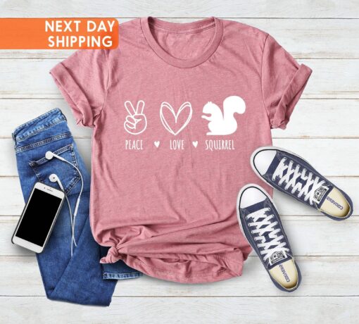 cute squirrel shirt for moms peace love squirrel t shirt funny mom life shirt animal lover mothers day gift fvyqr