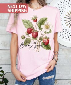 cute strawberry mom shirt for summer boho floral style garden plant lover unique gifts for strawberry enthusiasts t4oiv