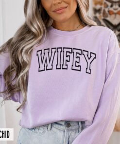 cute wife crewneck sweatshirt unisex fit engagement shirt best wife gift for bridal shower comfort colors ytgas