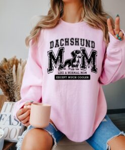 dachshund mom t shirt funny dog lover shirt for pet moms ideal mothers day gift cute dog mom tee jrhrs