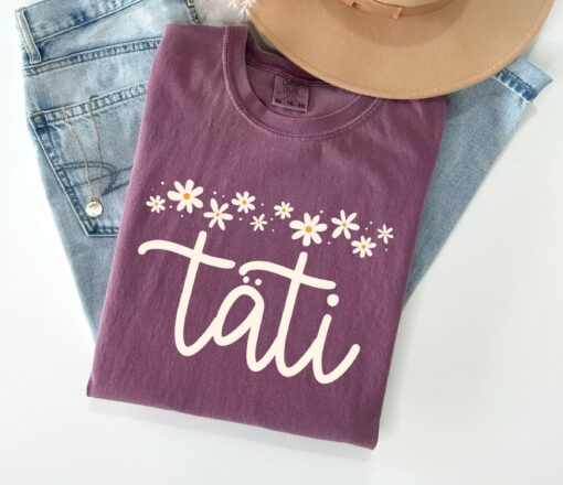 daisy aunt t shirt for new aunts pregnancy reveal favorite aunt shirt cool aunt shirt unique gift idea f1sfu