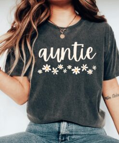 daisy auntie shirt for new aunts pregnancy reveal favorite aunt shirt cute aunt gift sister aunt t shirt qnpvr