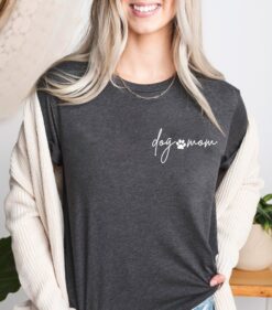 dog mama shirt for dog lovers funny pet lover tee with pocket ideal dog mom gift t shirt for animal enthusiasts ivvtu