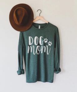 dog mom shirt for mothers day best mom gift trendy t shirt for new moms cute dog lover apparel 3sku5