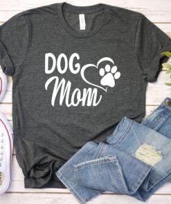 dog mom shirt for women funny dog mama tee personalized dog lover t shirt best gifts for dog moms and fur mamas hul47