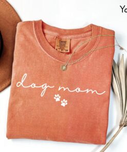 dog mom shirt funny tee for women dog mom sweatshirt personalized dog lover gifts fur mom t shirt jig9r