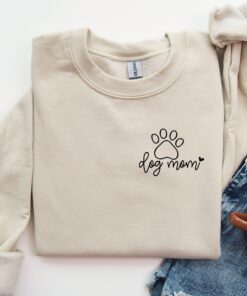 dog mom sweatshirt shirt tee womens apparel for animal lovers unique dog mom gifts cute dog mom t shirts gmquf