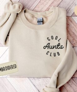 embroidered aunt sweatshirt cool aunts club crewneck new auntie hoodie minimalist aunt gift for sister pregnancy announcement jjacs