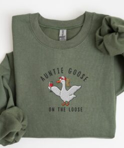 embroidered aunt sweatshirt for funny aunts club cool goose crewneck wine lover gift pregnancy announcement sweater rtanu