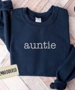 embroidered aunt sweatshirt minimalist hoodie for new aunts mothers day gift sister pregnancy announcement r5ykq