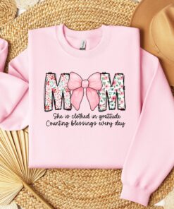 empowered mom shirt clothed in gratitude counting blessings bible verse gift strong mom t shirt for mothers day 0u8k3