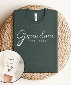 established 2024 grandma shirt with grandkids names best grandma ever shirt for new and expecting grandmothers py21f