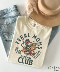 feral moms social club shirt vintage graphic tee for mom life trendy apparel best mom ever gift qjbuh