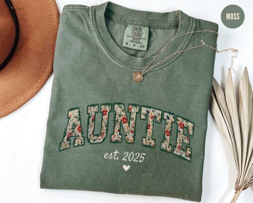 floral auntie est 2025 shirt custom t shirt for pregnancy announcement best aunt birthday gift cool aunt club
